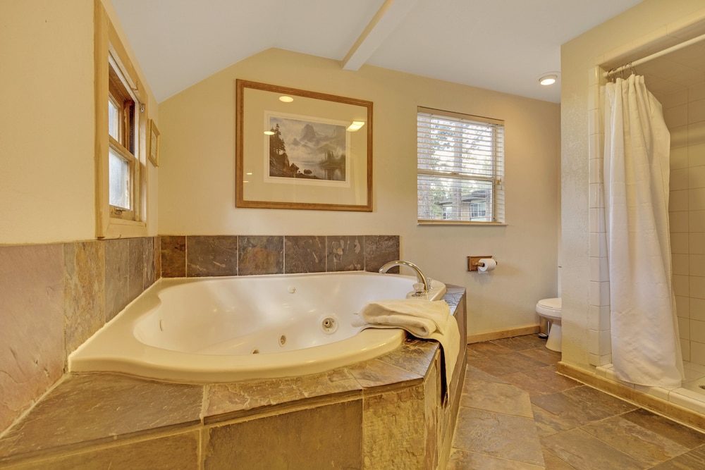 3 Peaks Resort Beach Club 49/50