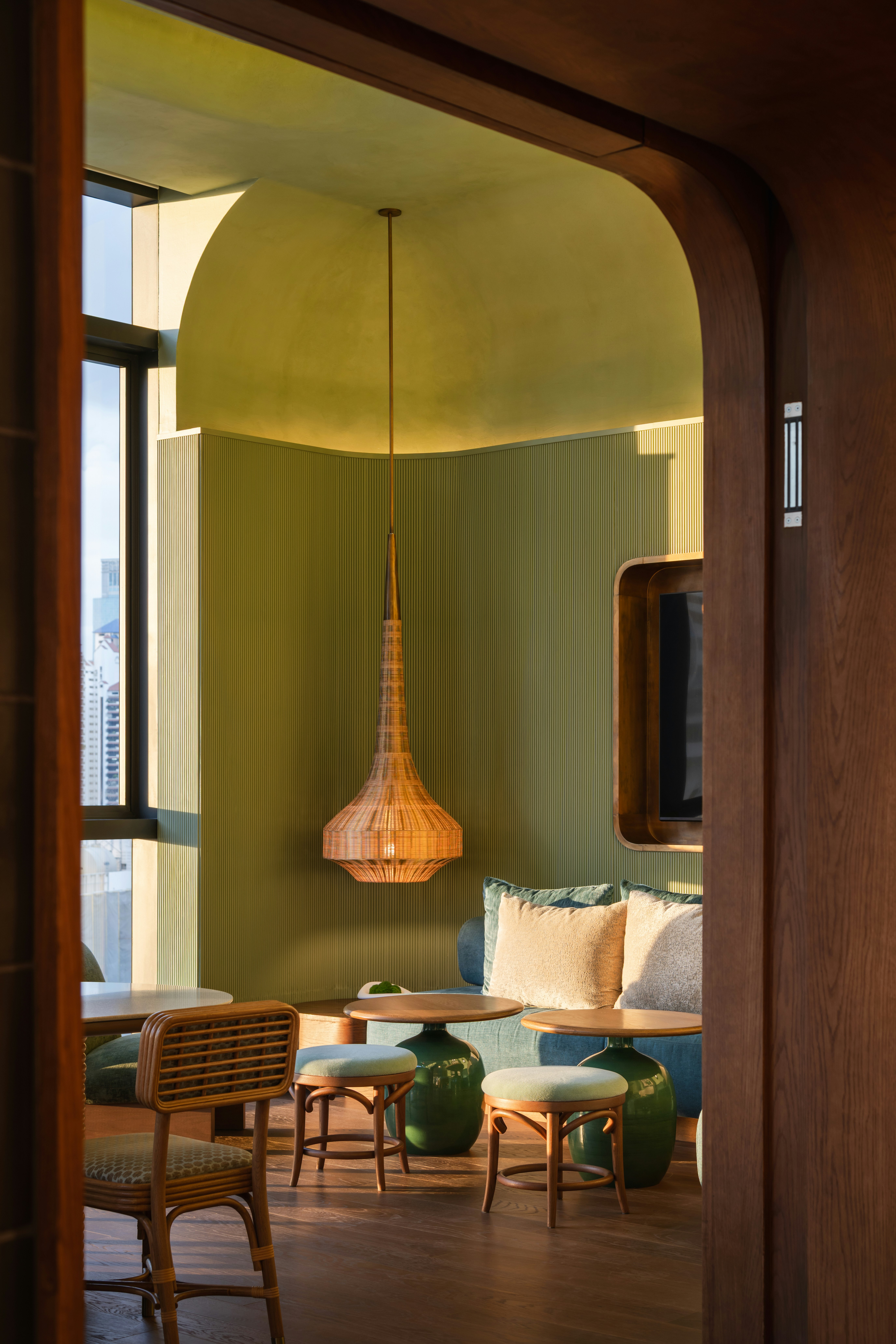 KROMO Bangkok, Curio Collection by Hilton 64/85