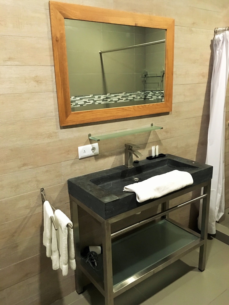 Saint Tropez Boutique Hotel 47/50