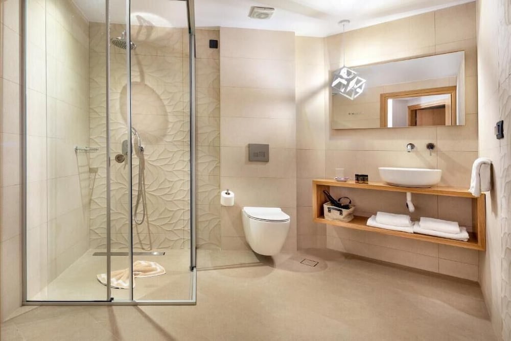 Elena Hotel 44/51