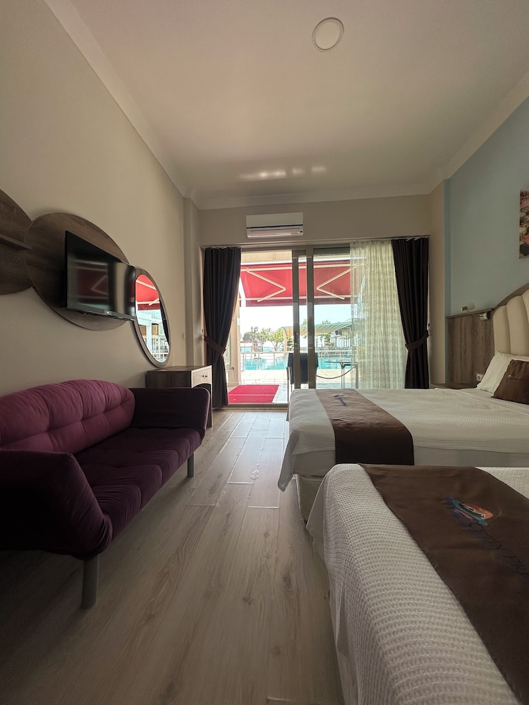 Cetin Prestige Resort 16/49