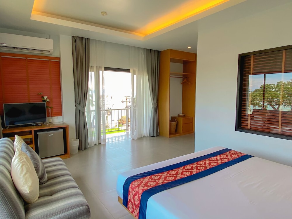 White Sand Halal House Krabi 7/29
