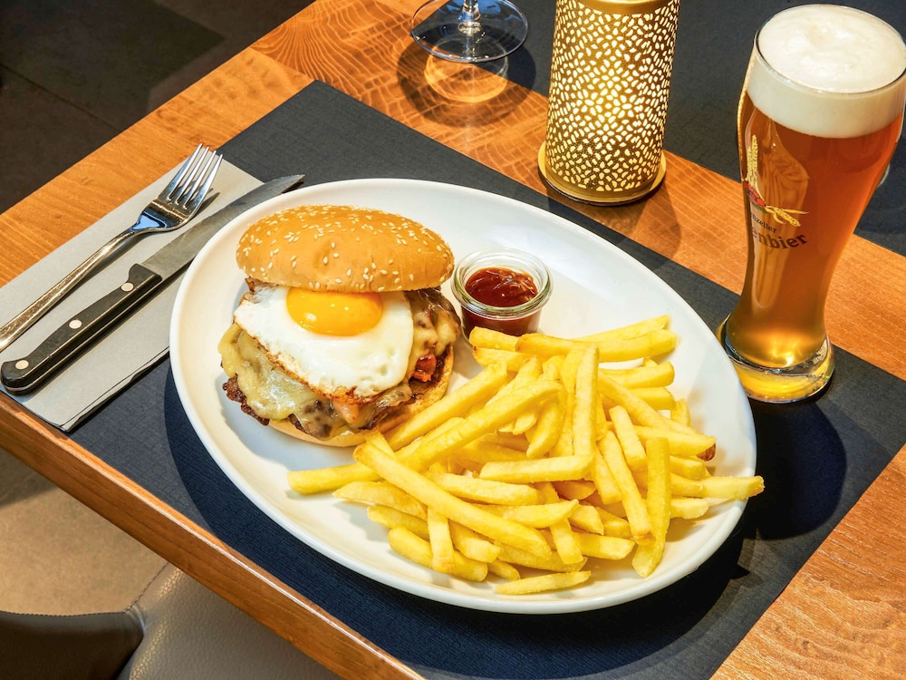 Ibis Zurich Adliswil 27/74