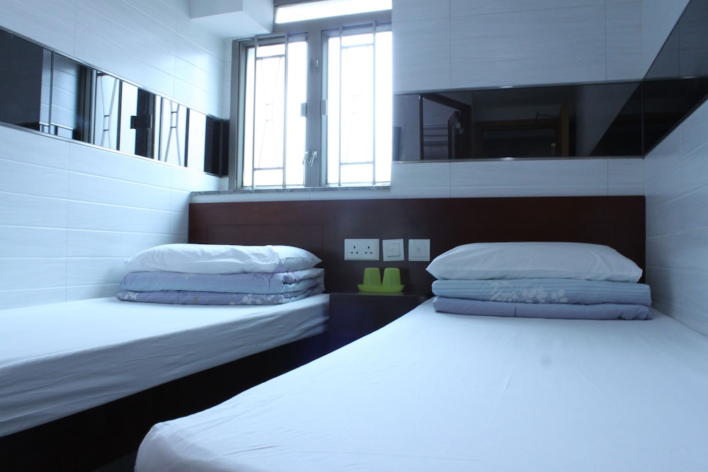 Ah Shan Hostel 8/42