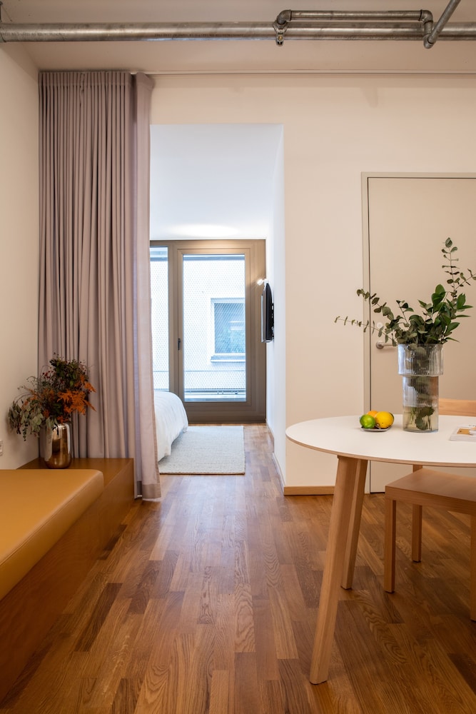 Haus im Tal 16/32