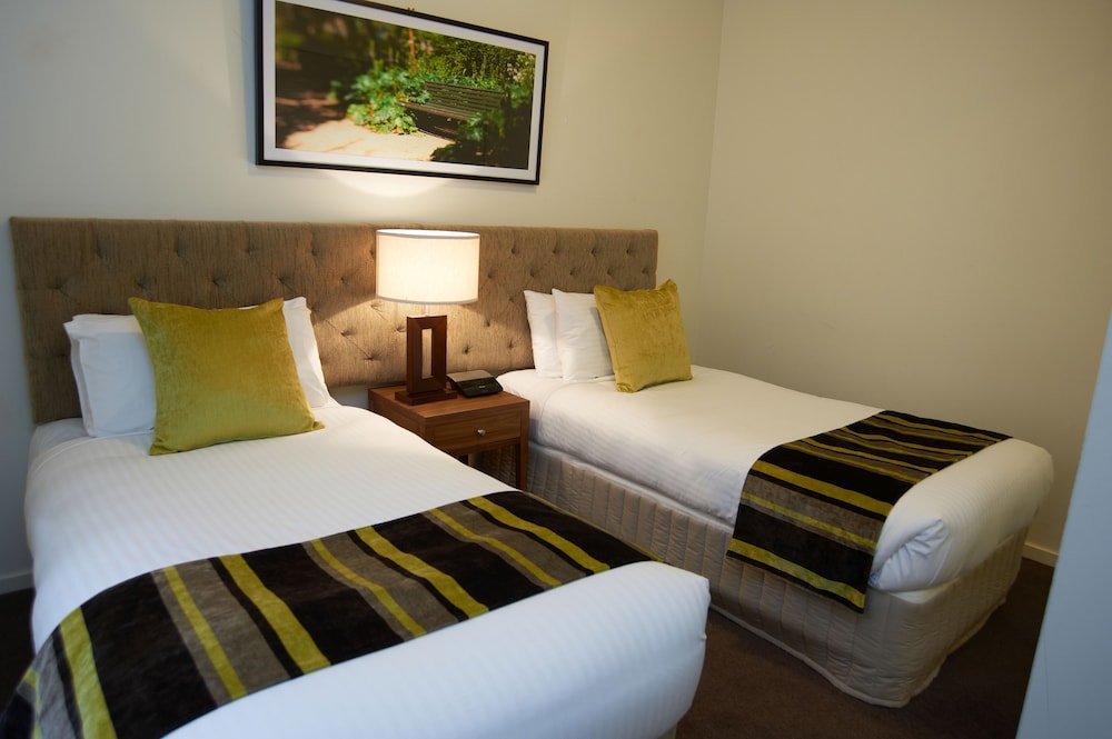 2 BEDROOMS, DELUXE, APARTMENT