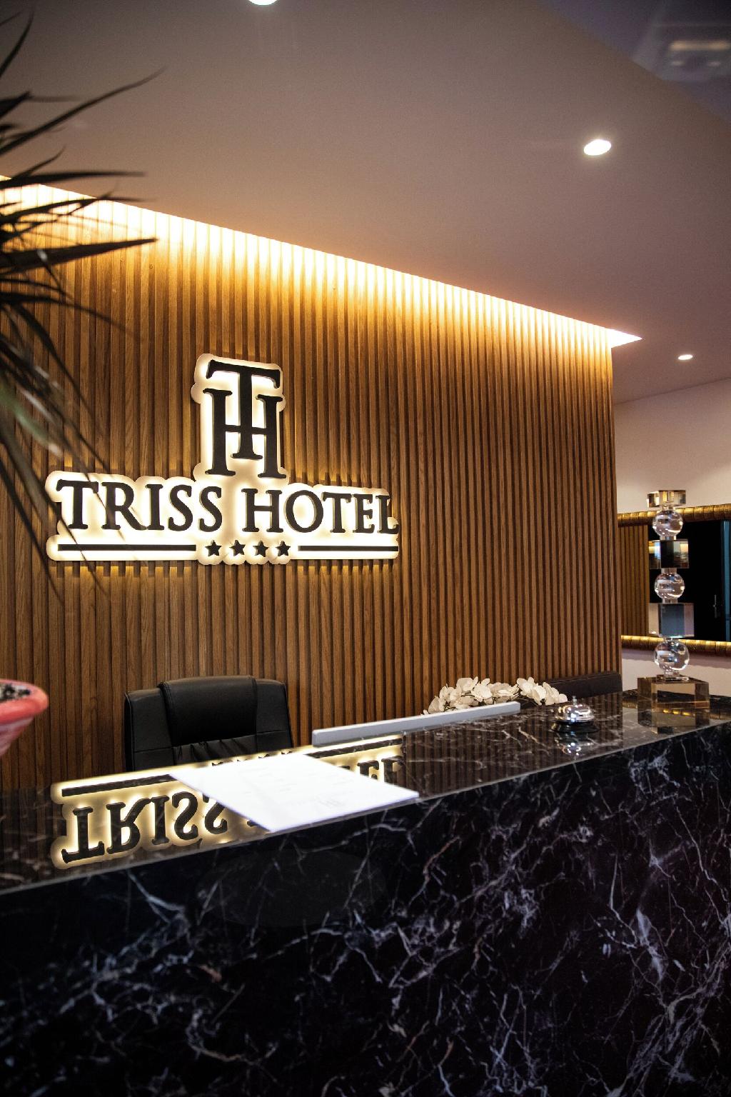 Lobby at Triss Hotel, TIRANA