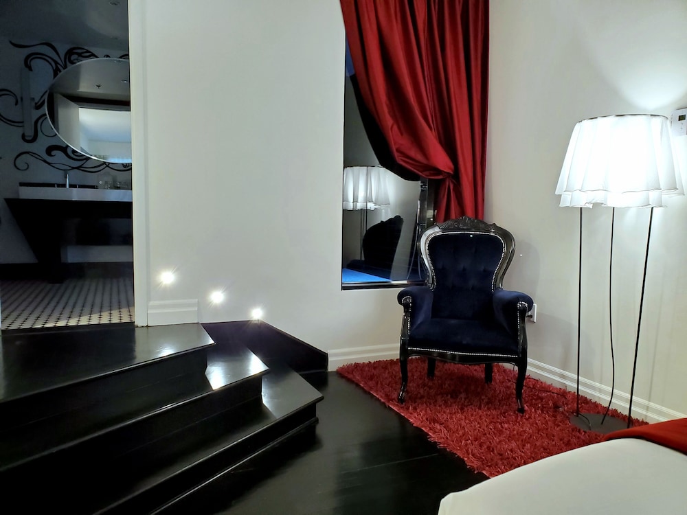 Hotel Chez Swann 57/72