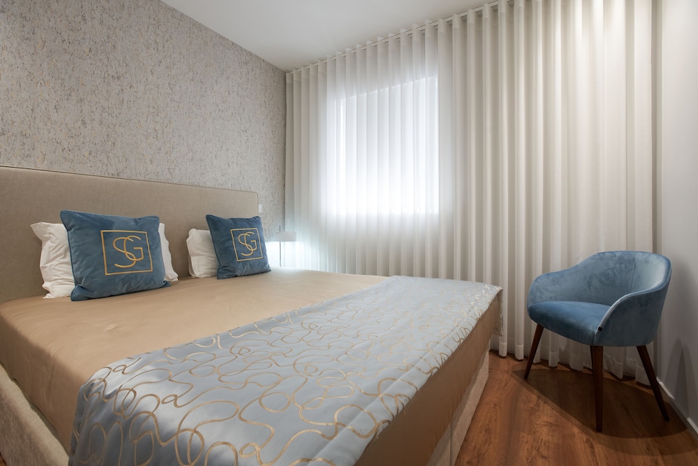 1 BEDROOM, APARTMENT
