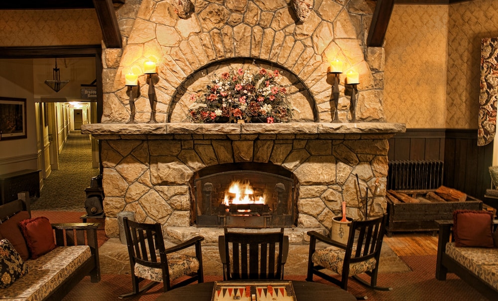 The Historic Summit Inn 41/53