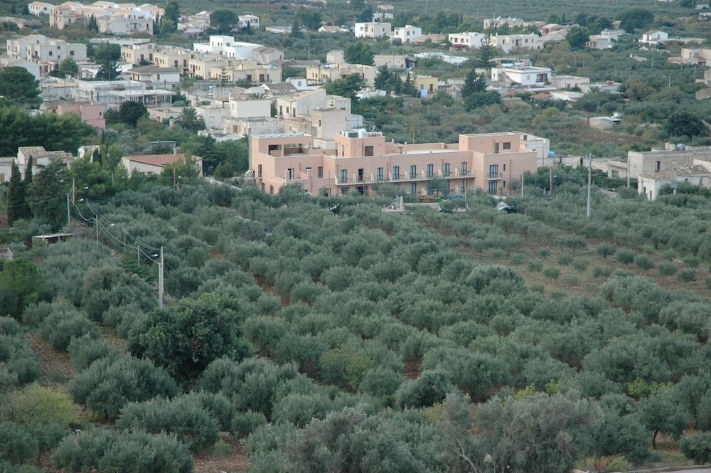 Hotel Achibea 41/50