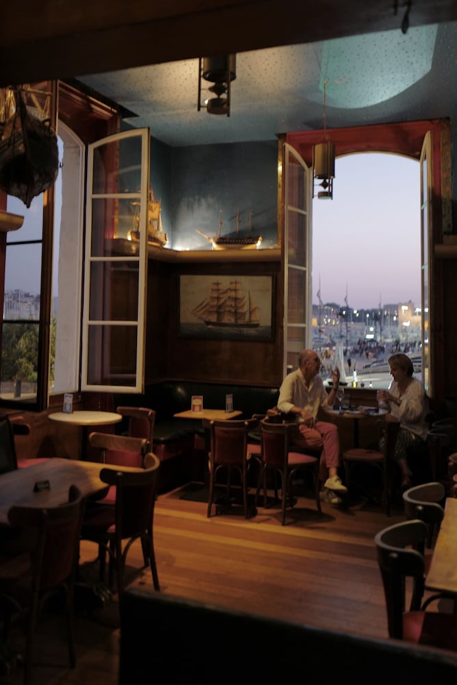 Hotel Bellevue Marseille 62/74