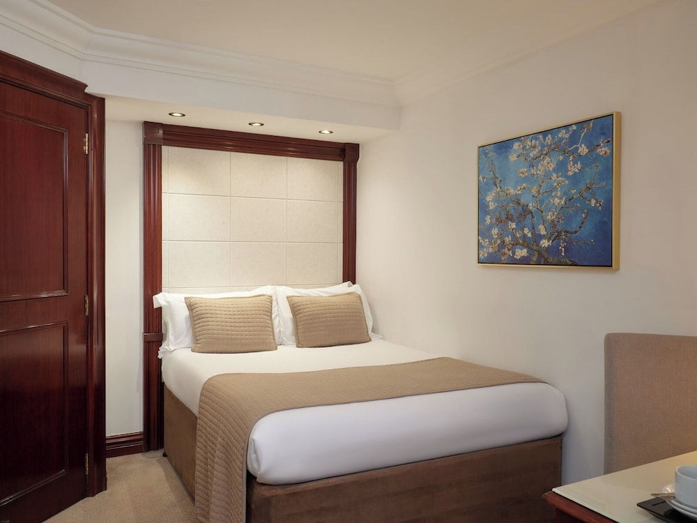 Executive Rooms London Kensington 13/51