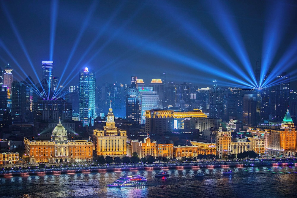 Pudong Shangri La 6/77