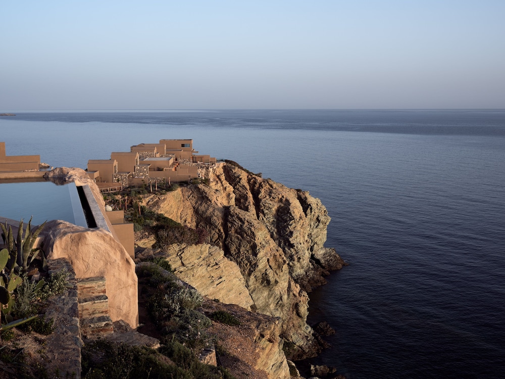 Acro Suites a Wellbeing Resort 43/50