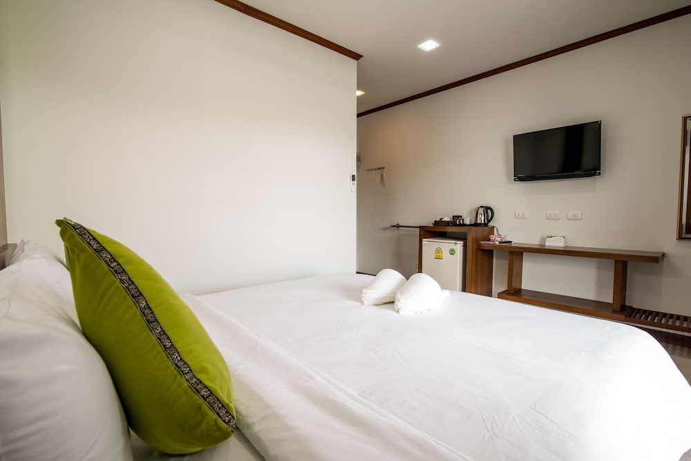 COZYTEL CHIANGMAI 12/66
