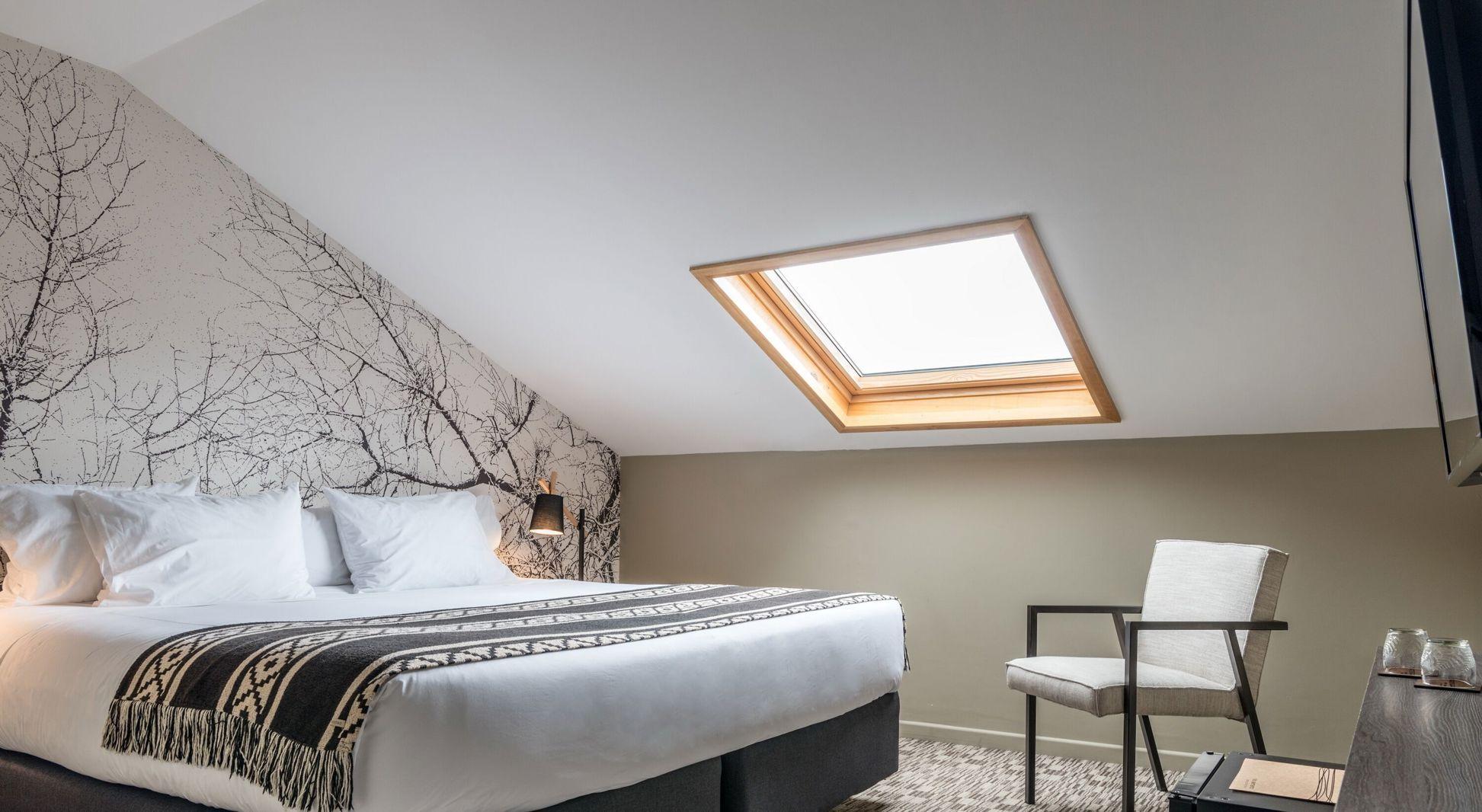 Classic, Double or Twin Bed