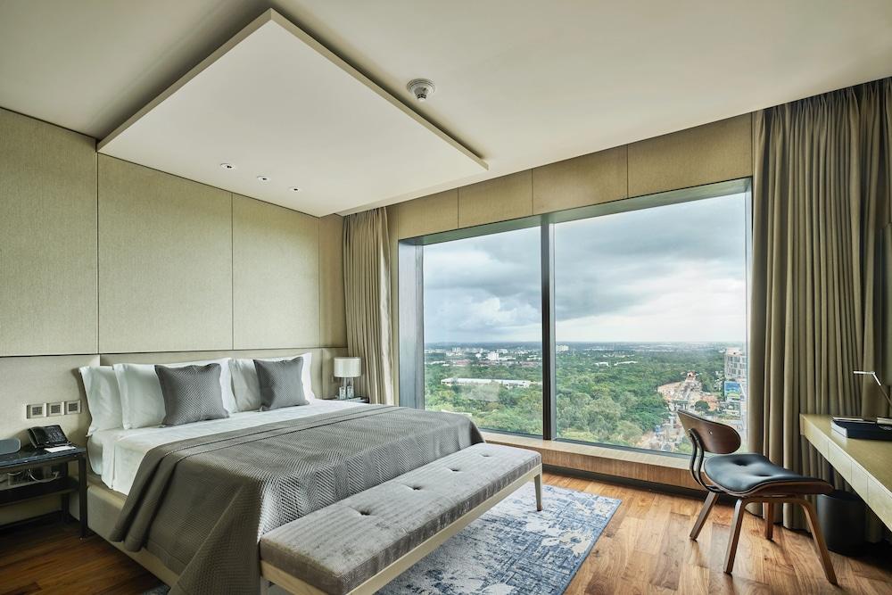 Room, Den, Corner