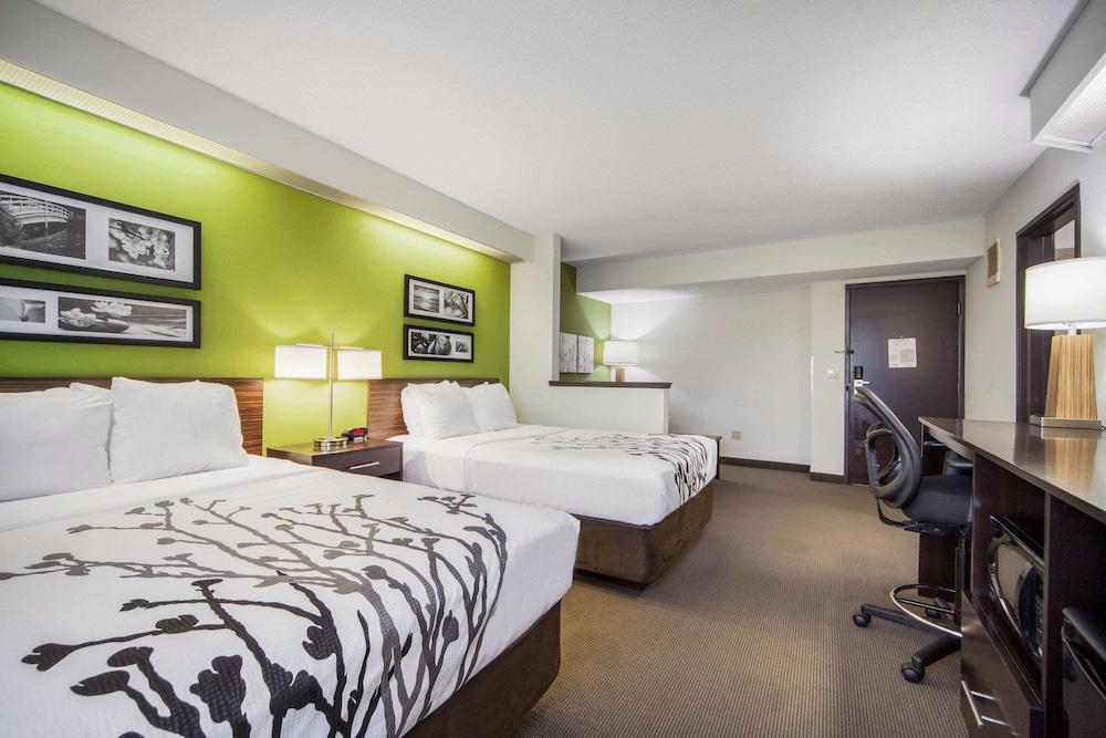 Sleep Inn & Suites Columbus, NE 23/61