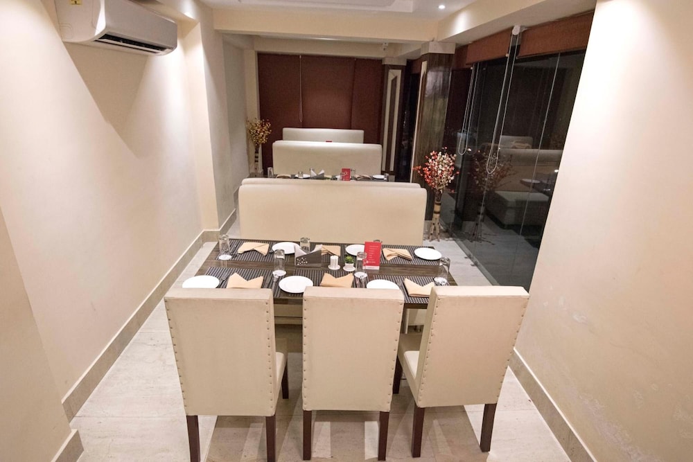 Regenta Inn Larica Ct 58/68