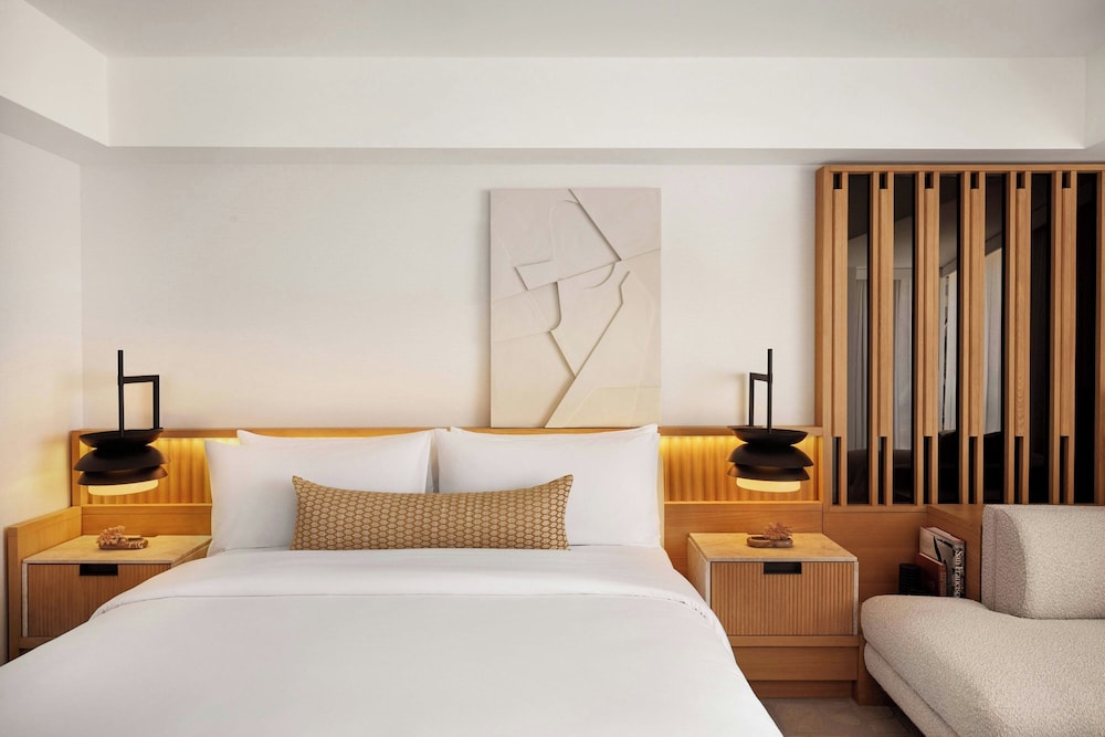 The Jay, Autograph Collection (ex Le Meridien) 12/50