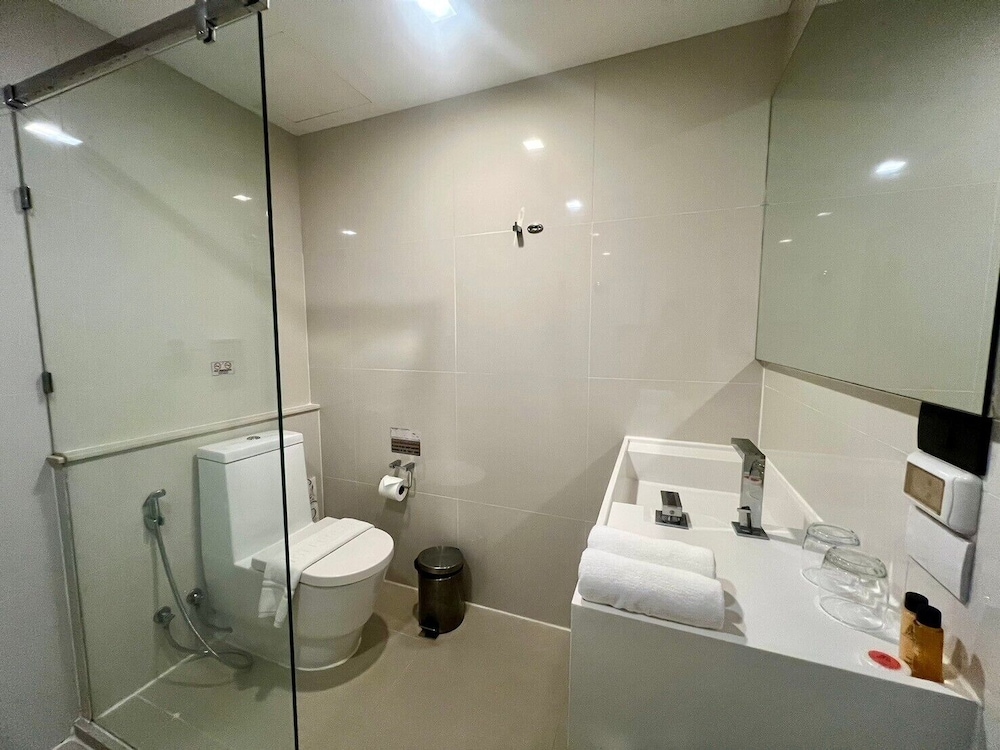 Marvin Suites 48/50