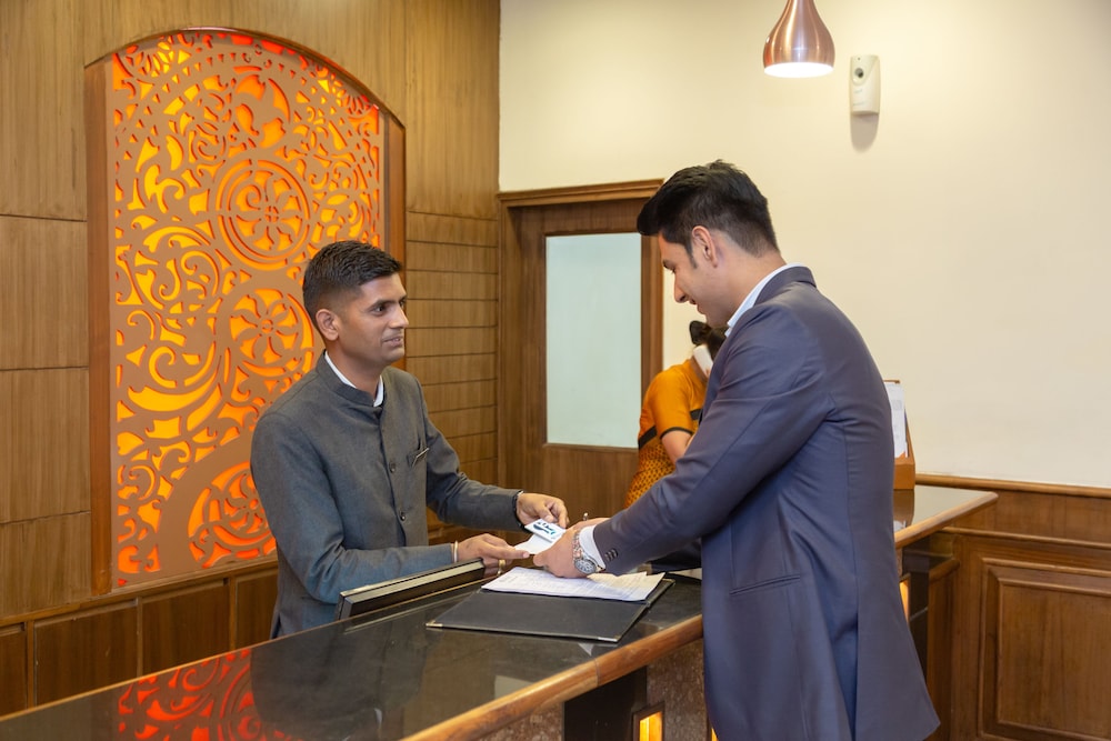 V One Hotel the Competent Palace 9/50