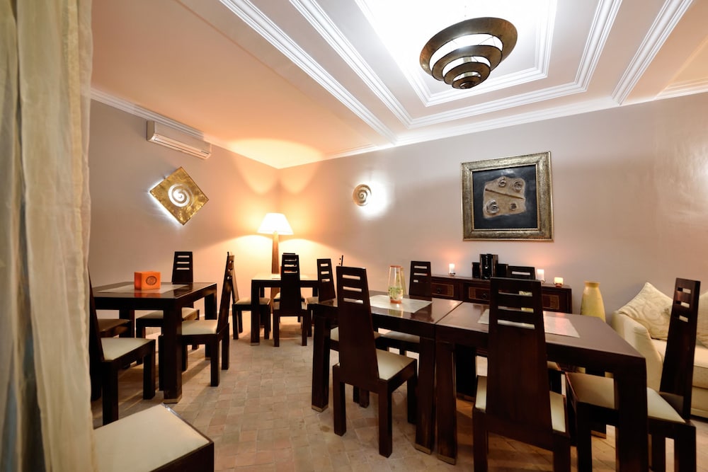 Riad Les Ammonites 51/63