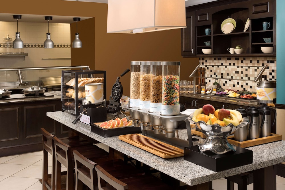 Hilton Garden Inn Winston Salem Hanes Mall 36/53