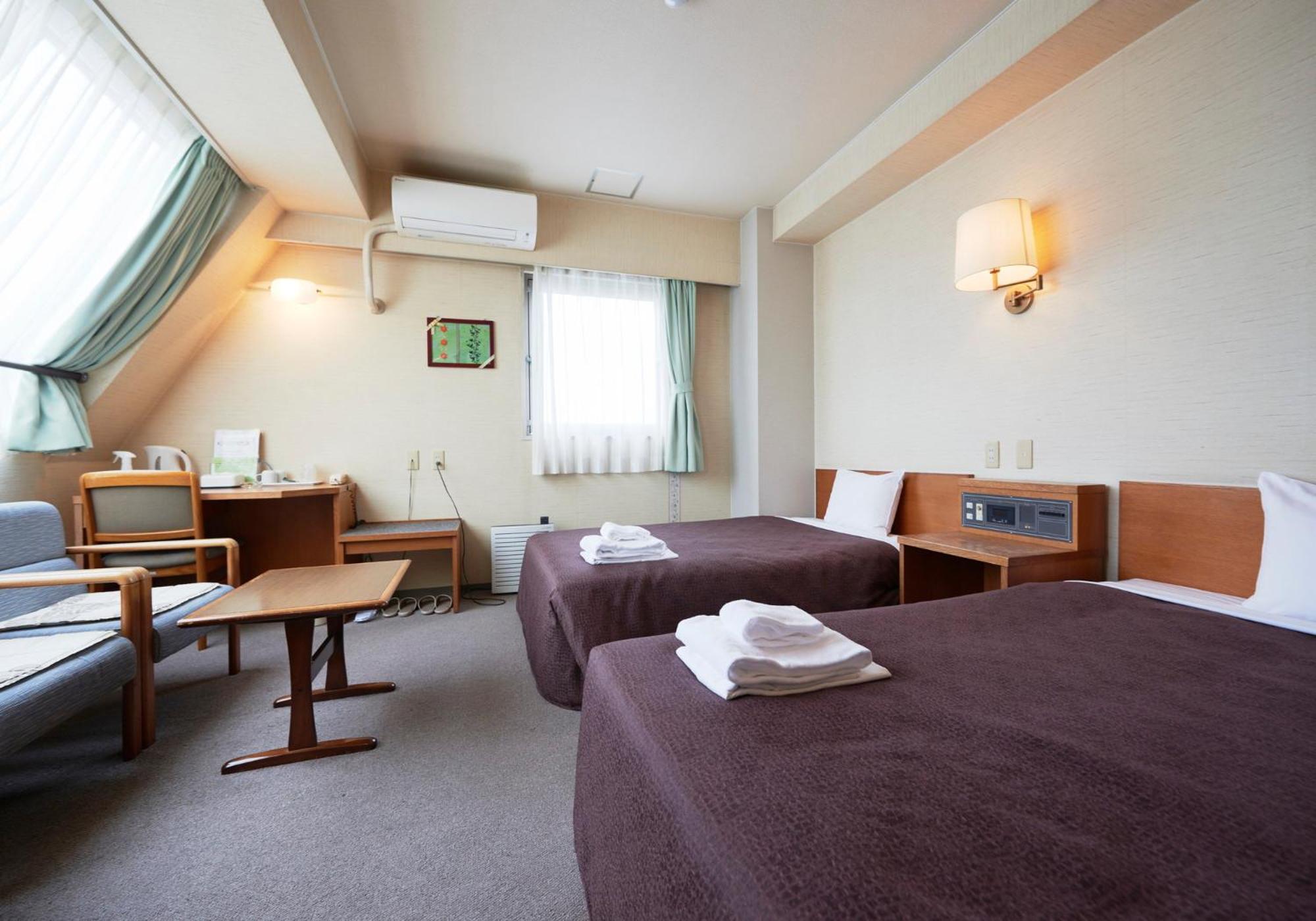 Semi Room, 2 Semi Double Beds, Smoking