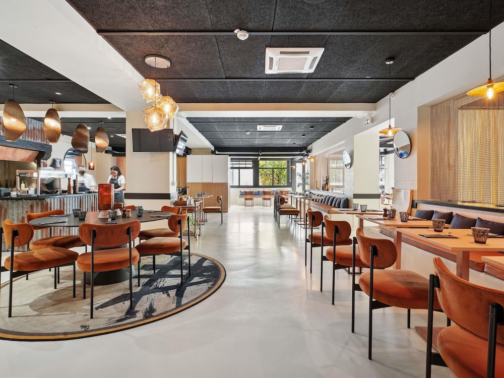 Ibis Paris Porte dOrleans 63/75