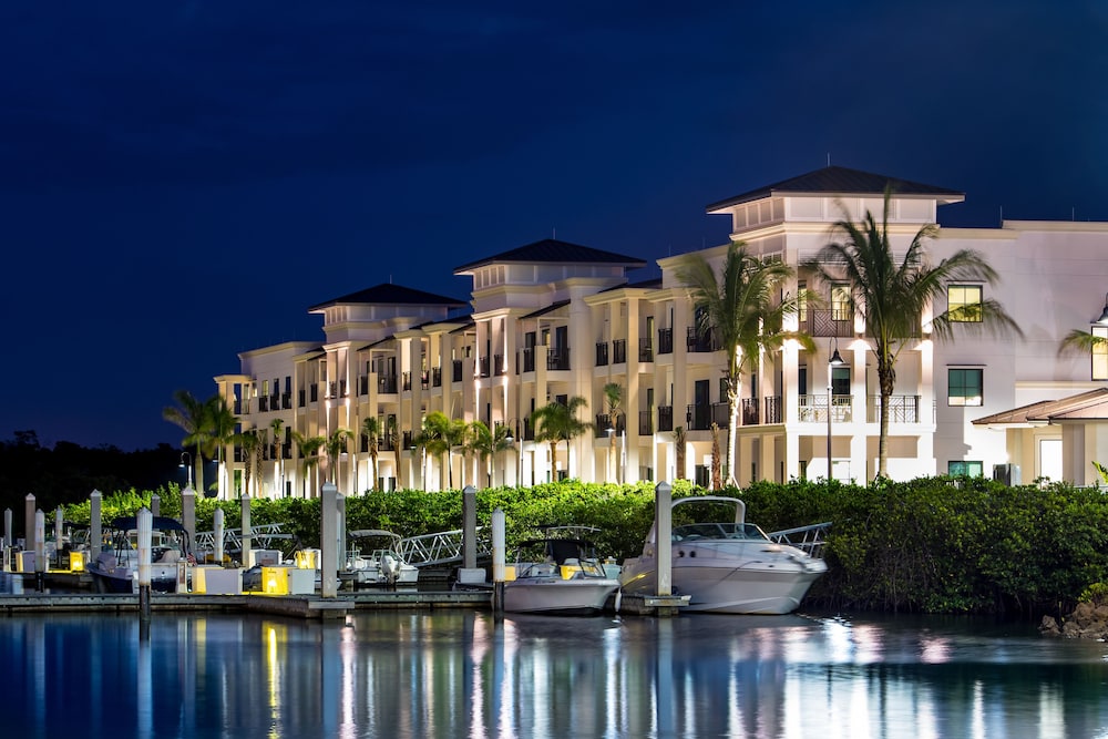 HYATT HOUSE NAPLES/5TH AVENUE 73/75