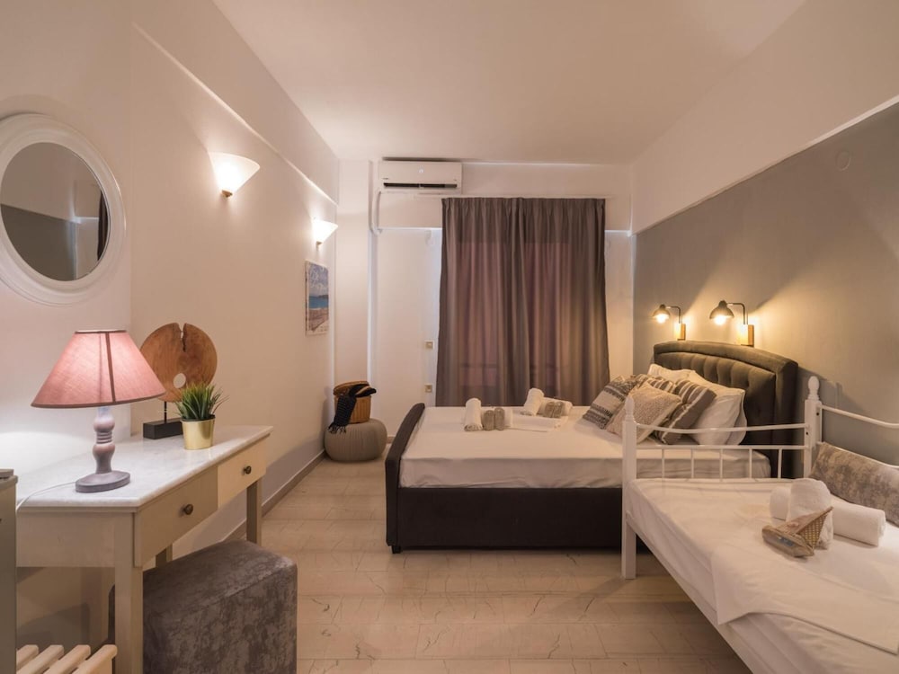 Pasiphae Hotel 25/64