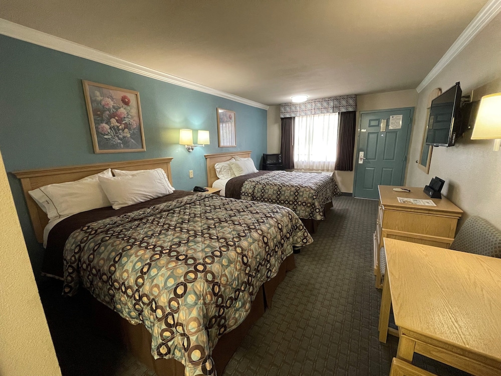 ROOM, 2 QUEEN BEDS