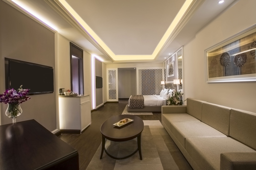 Singhania Sarovar Portico 21/35