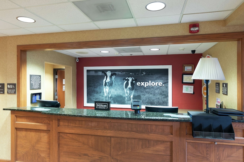 Hampton Inn And Suites Austin Airport 9/40