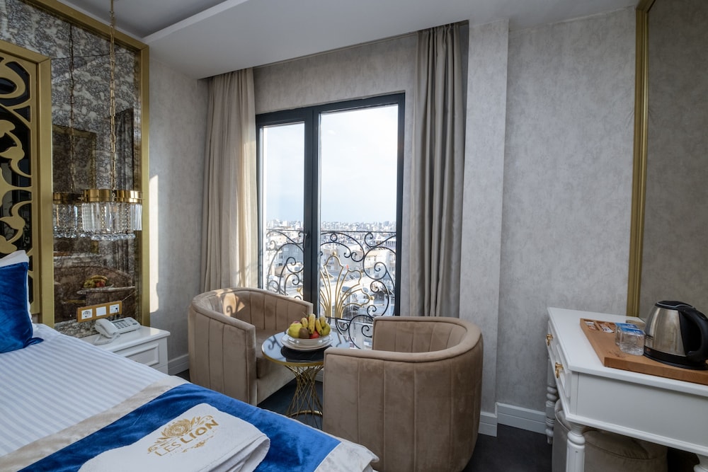 Les Lion Luxury hotel & spa 50/50