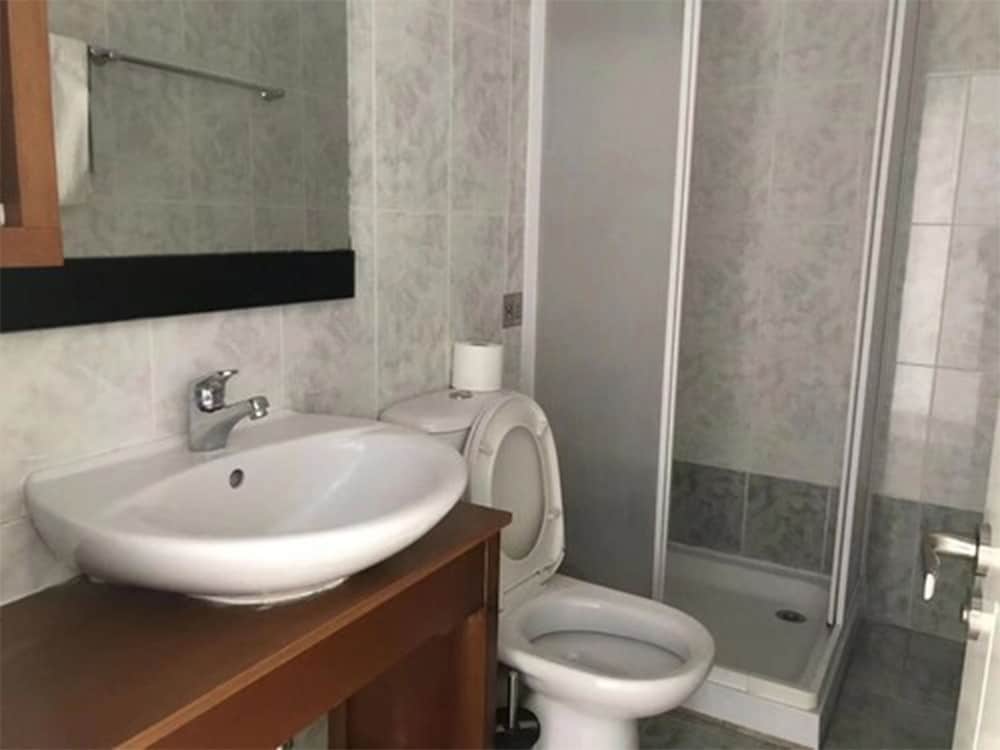St Elena Boutique Hotel 45/50