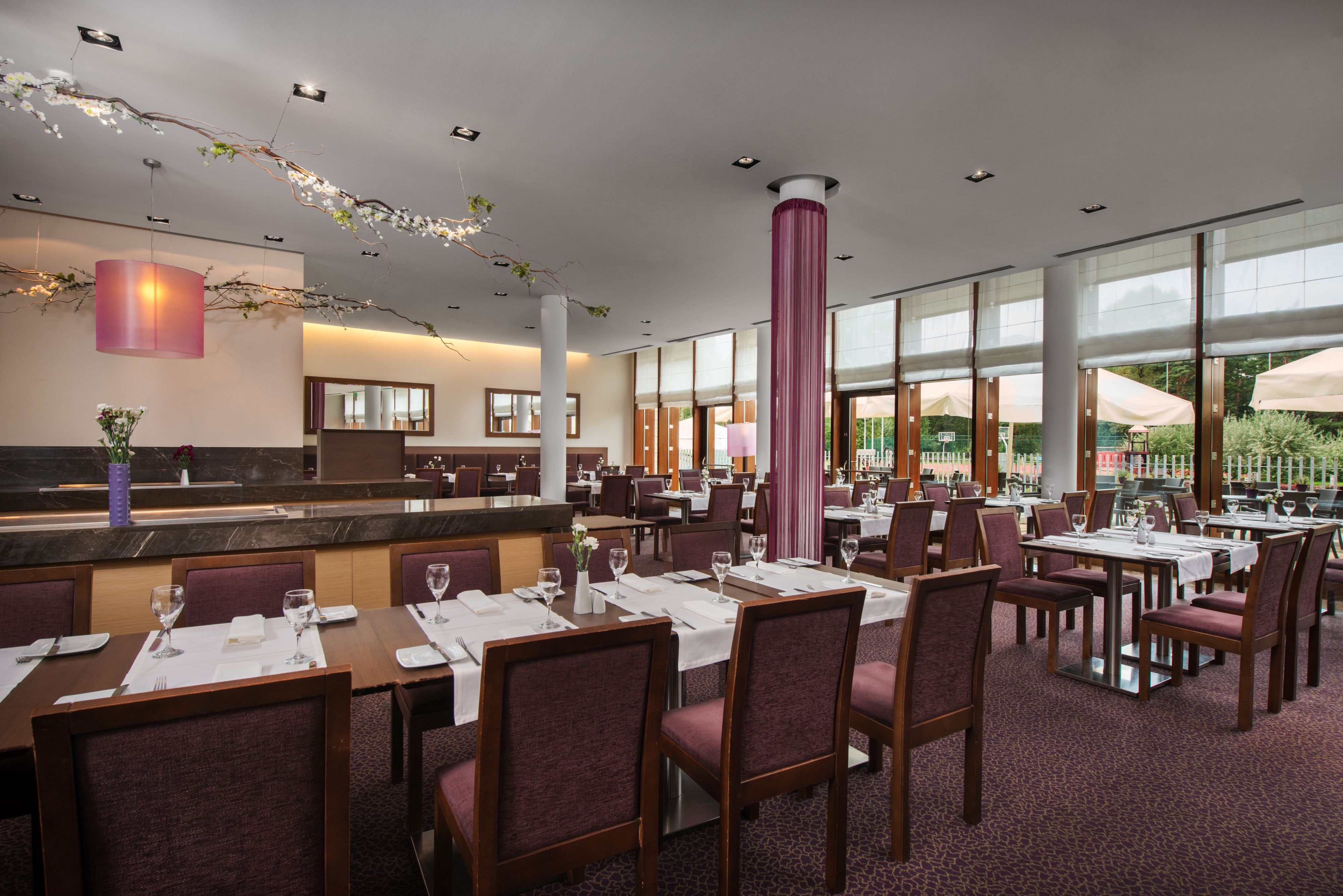 Holiday Inn Warsaw Jozefow 33/50