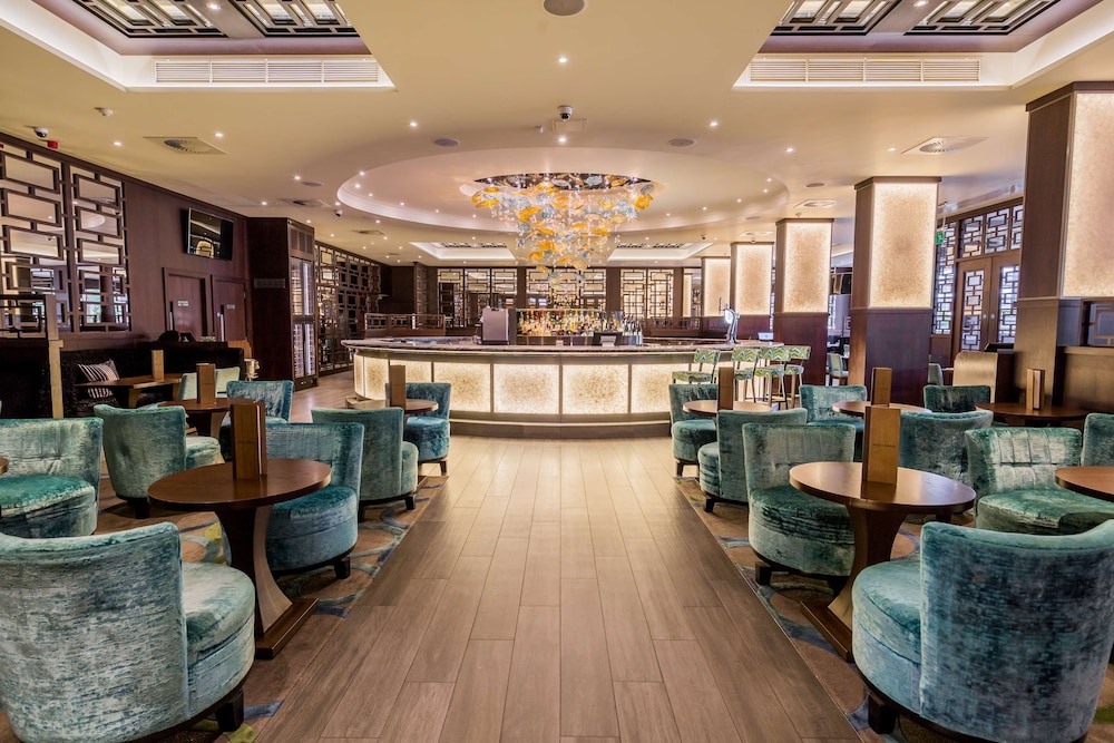Radisson Blu Hotel, London Heathrow 41/55
