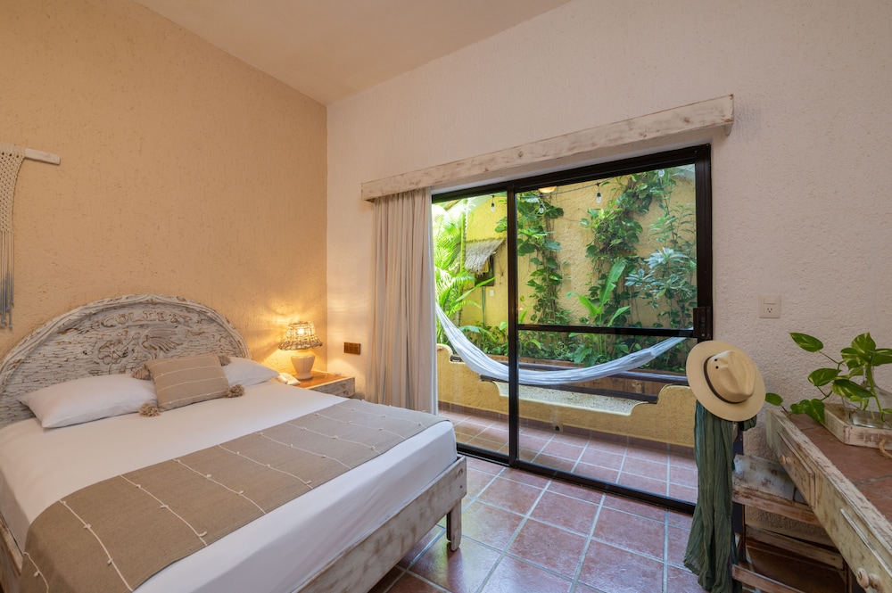 Hotel Colibri Beach 68/82