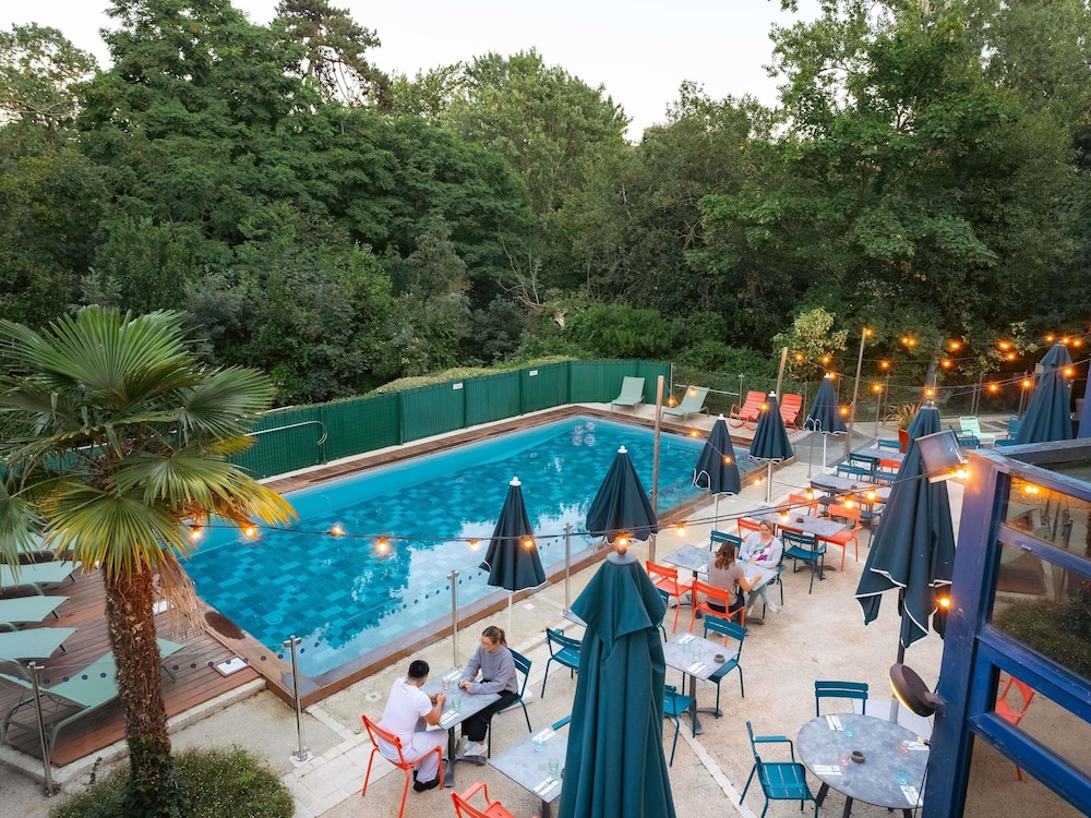 NOVOTEL LA ROCHELLE CENTRE 63/72