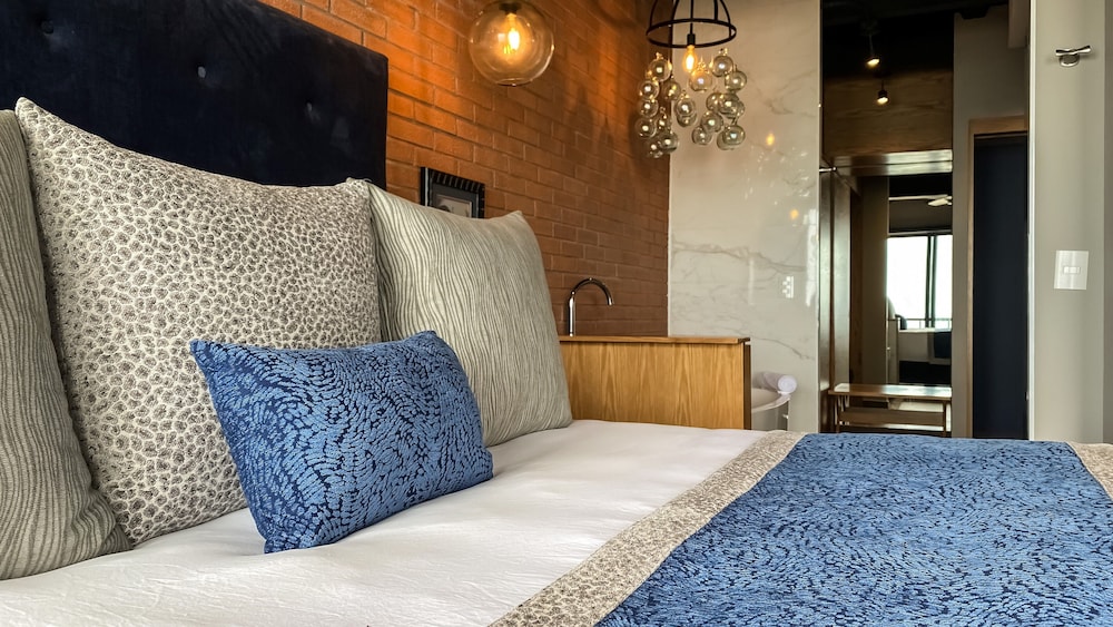 Pinnacle Resorts 179 - Adults Only 9/49