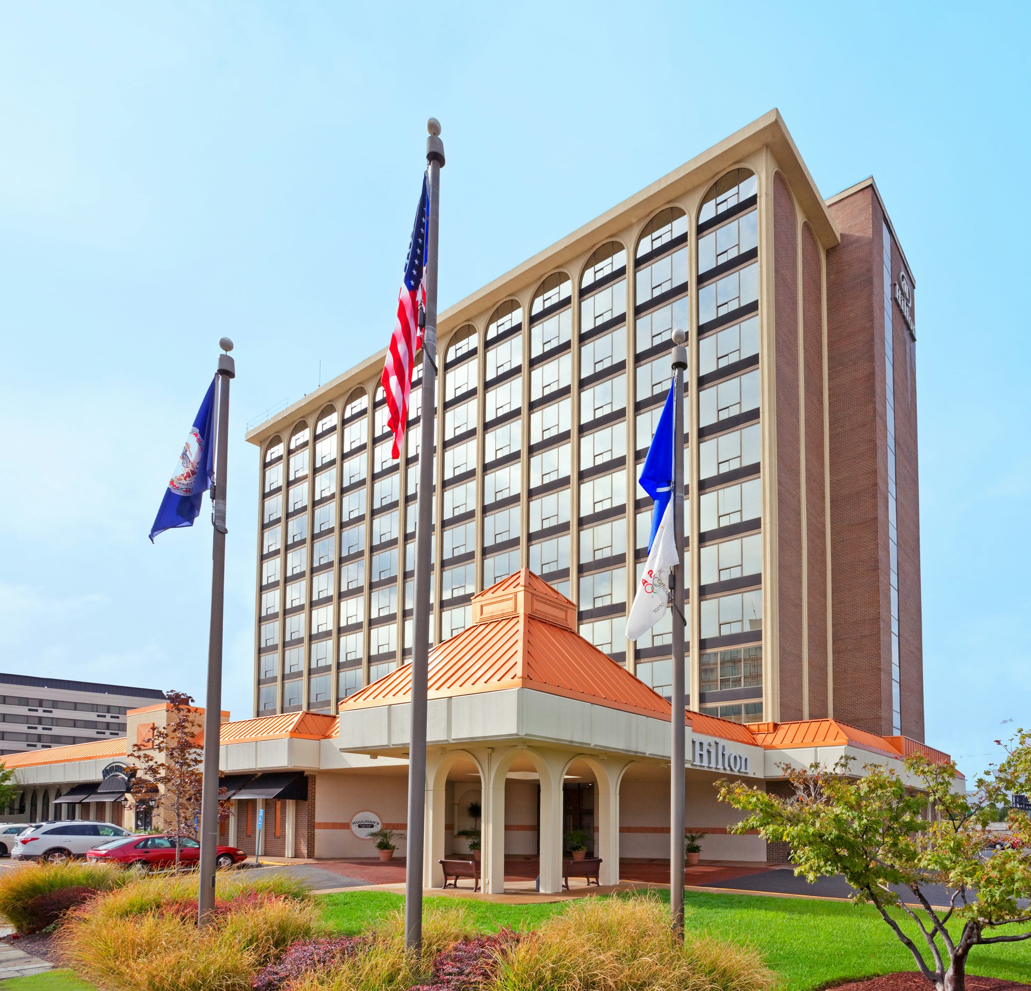 Hotel Belvoir Springfield 2/86