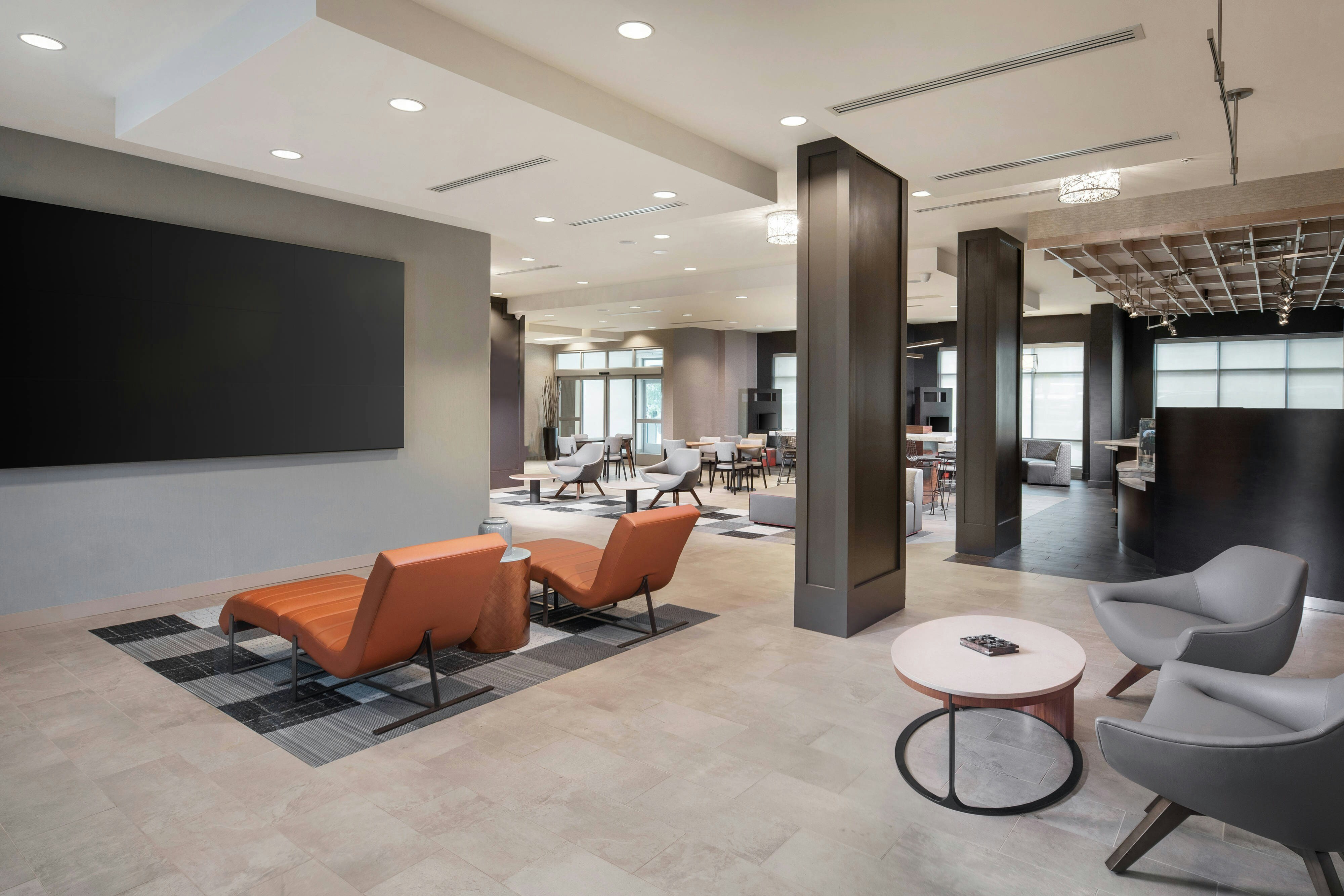 Courtyard By Marriott Baton Rouge Downtown 8/16