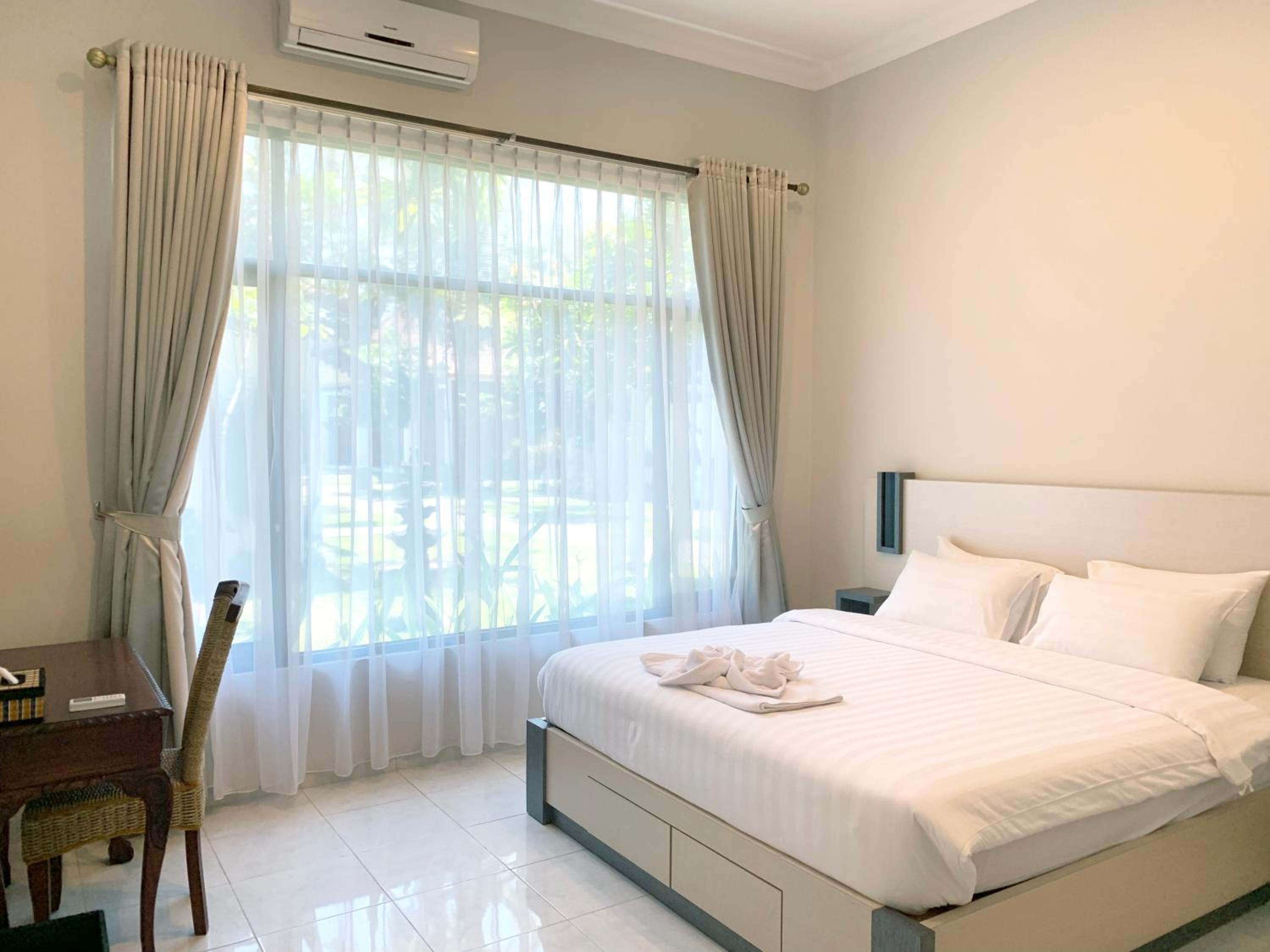 The Nalaya Hotel & Resto 13/49