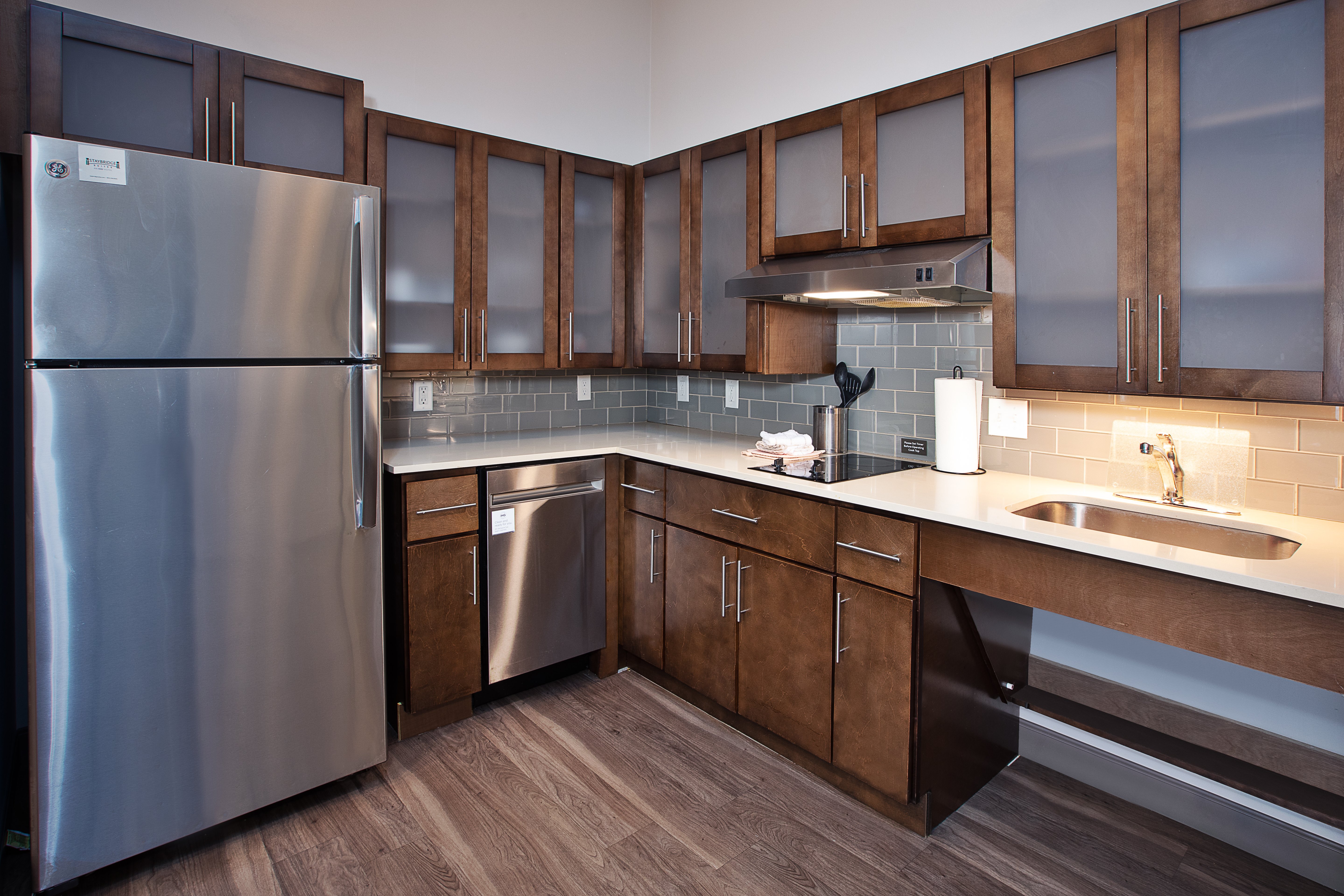 Staybridge Suites Auburn Hills 42/43