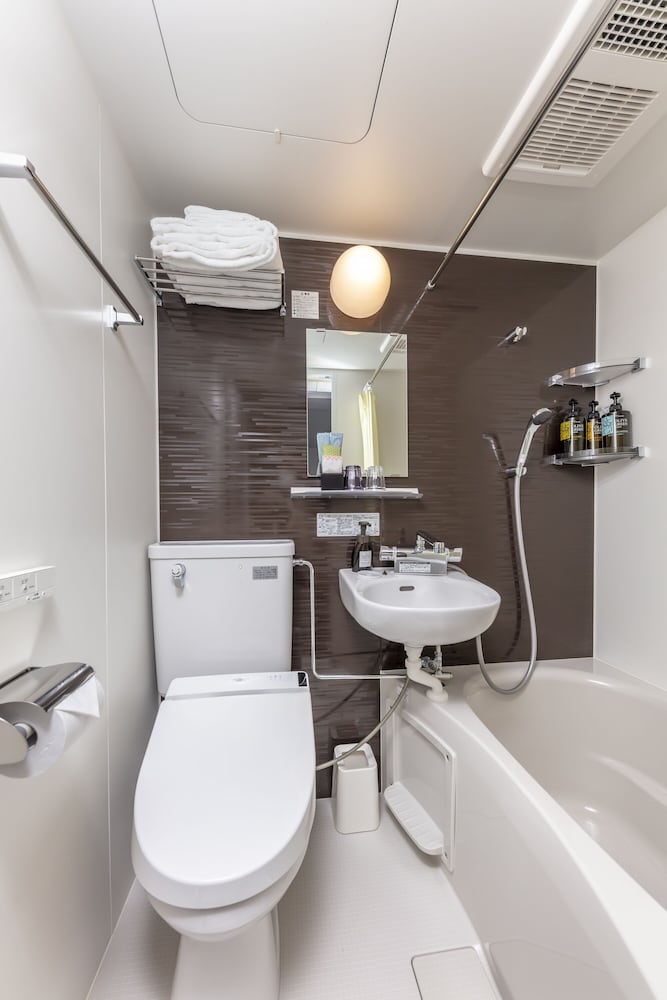 ROOM, DOUBLE BED