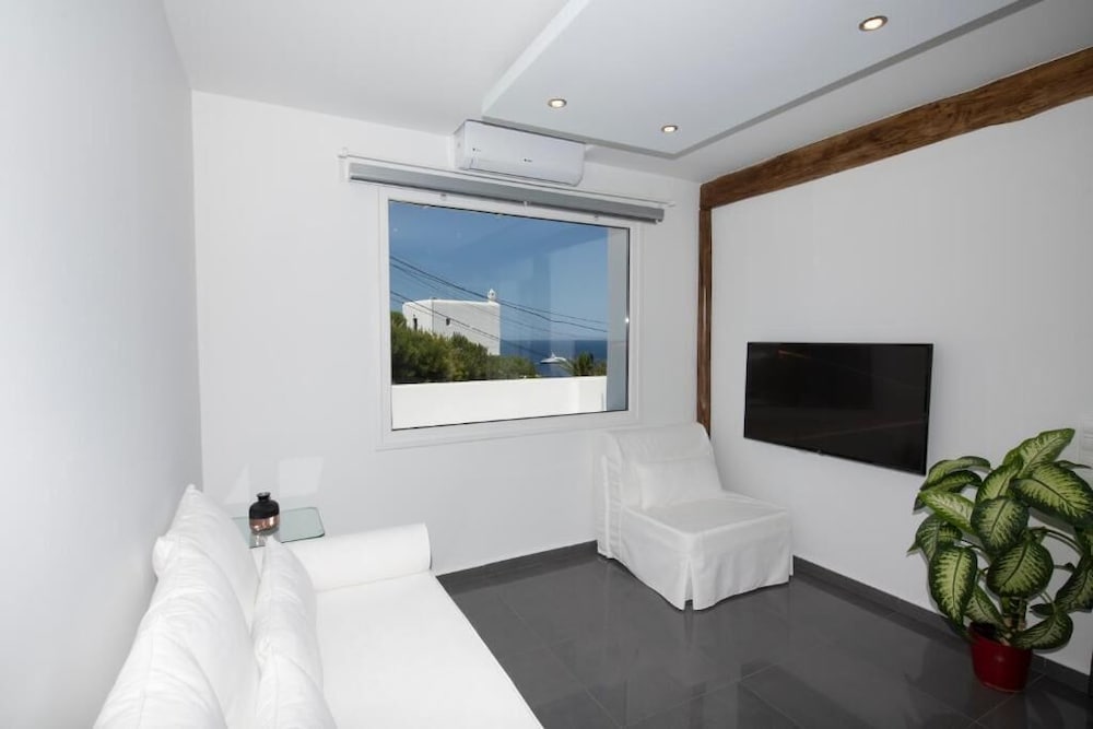Zannis Hotel 40/55