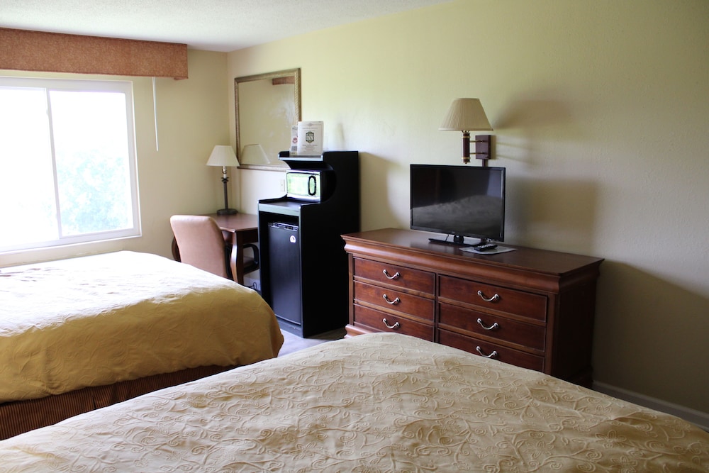 FairBridge Inn Express Mt Vernon 19/27